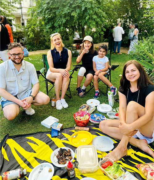 yellow-black-rug-picnic